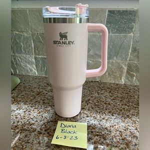 Stanley Adventure Quencher OG 40 oz tumbler in Petal